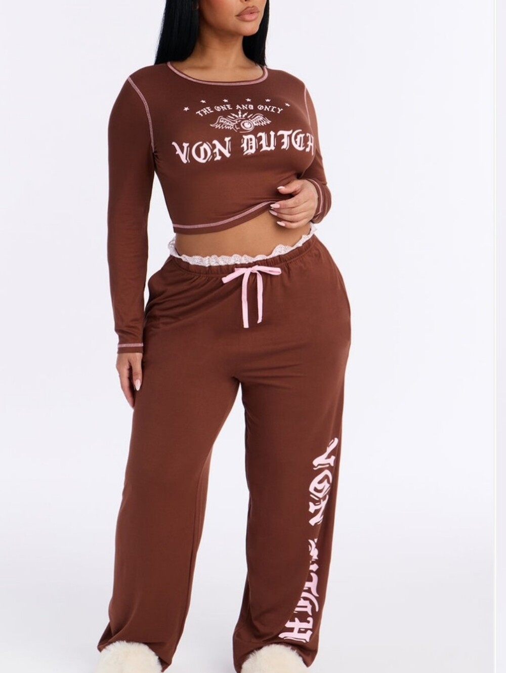 Von Dutch Brown Lounge Set with Pink Trim